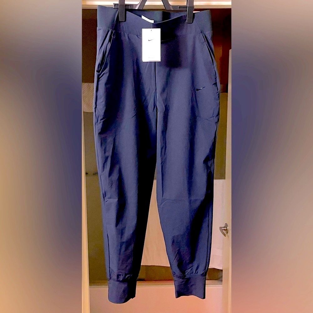 NIKE DRI-FIT TRAINING PANTS!! NWT!! 🥰🤩🥰🤩🥰💗💗😍😍😍